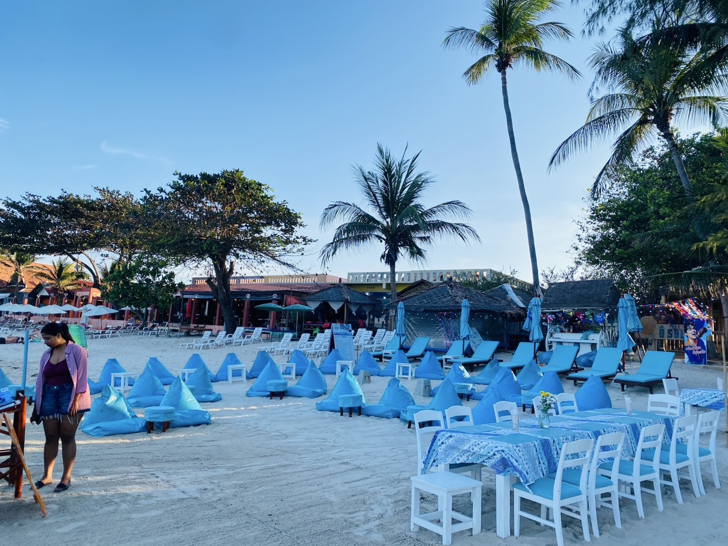 Overview of The Blue Spice beach venue and seating at Choeng Mon Beach, Koh Samui