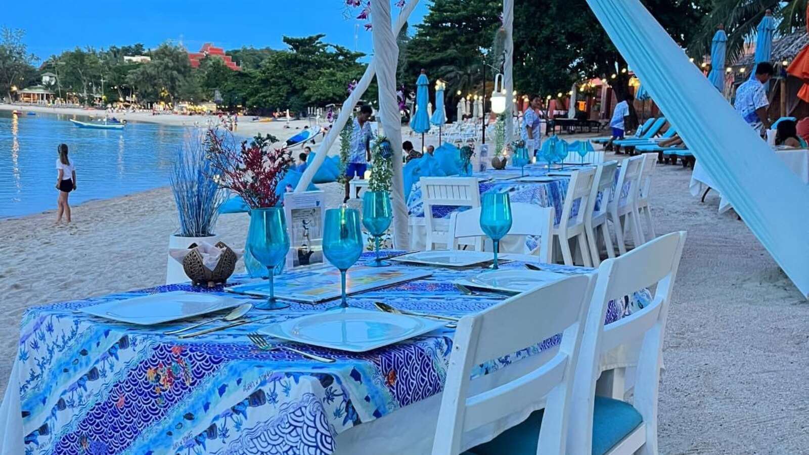 Christmas dinner on Choeng Mon Beach at The Blue Spice