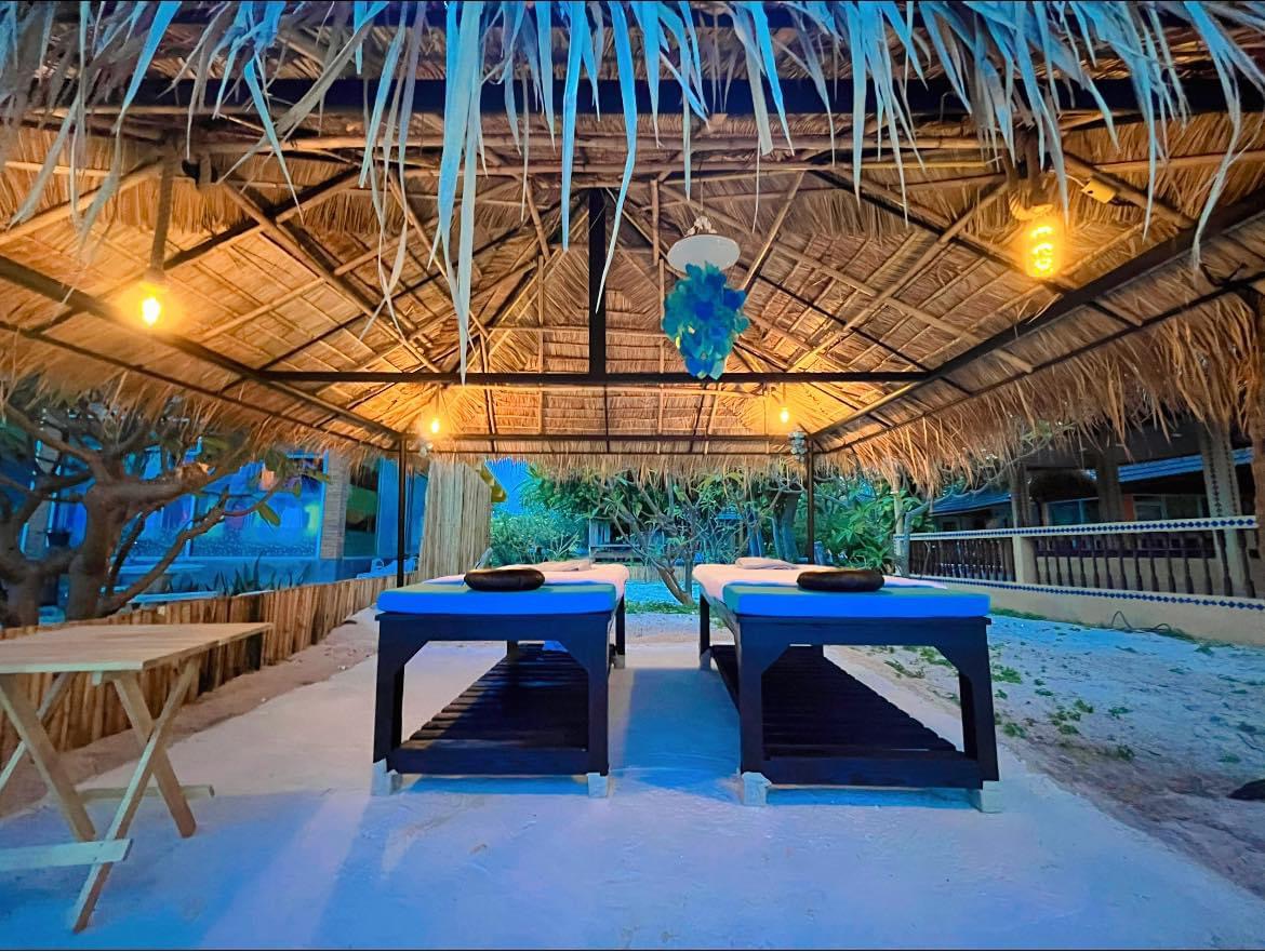 Side-by-side massage pavilion